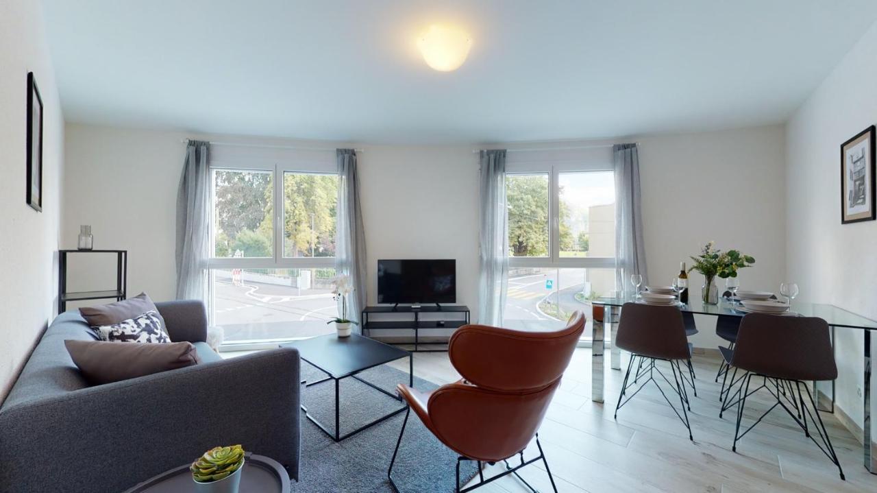 Nonanteneuf Appart Hotel Aigle - Contactless Check-In Bagian luar foto