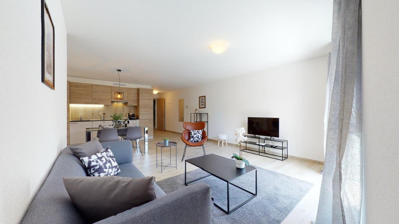 Nonanteneuf Appart Hotel Aigle - Contactless Check-In Bagian luar foto