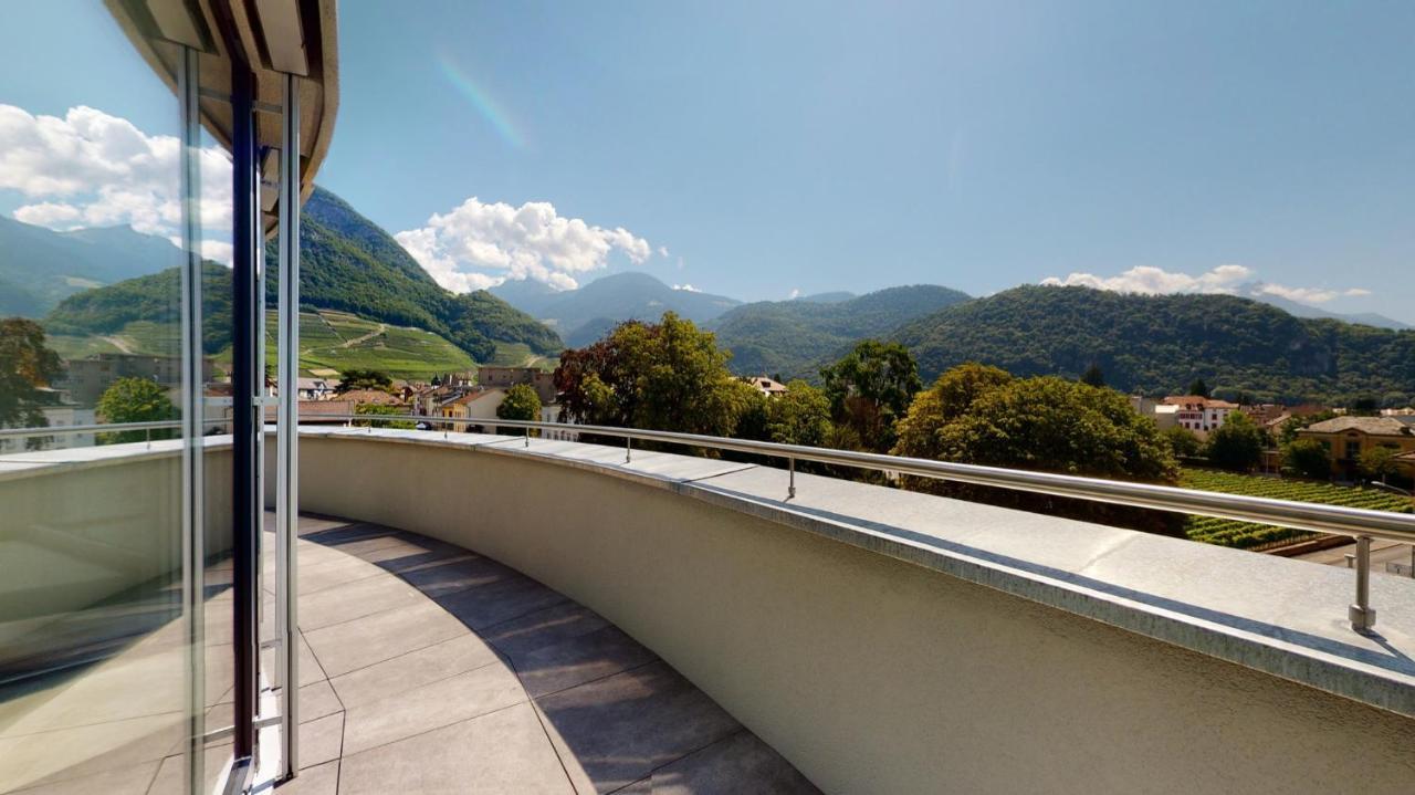 Nonanteneuf Appart Hotel Aigle - Contactless Check-In Bagian luar foto
