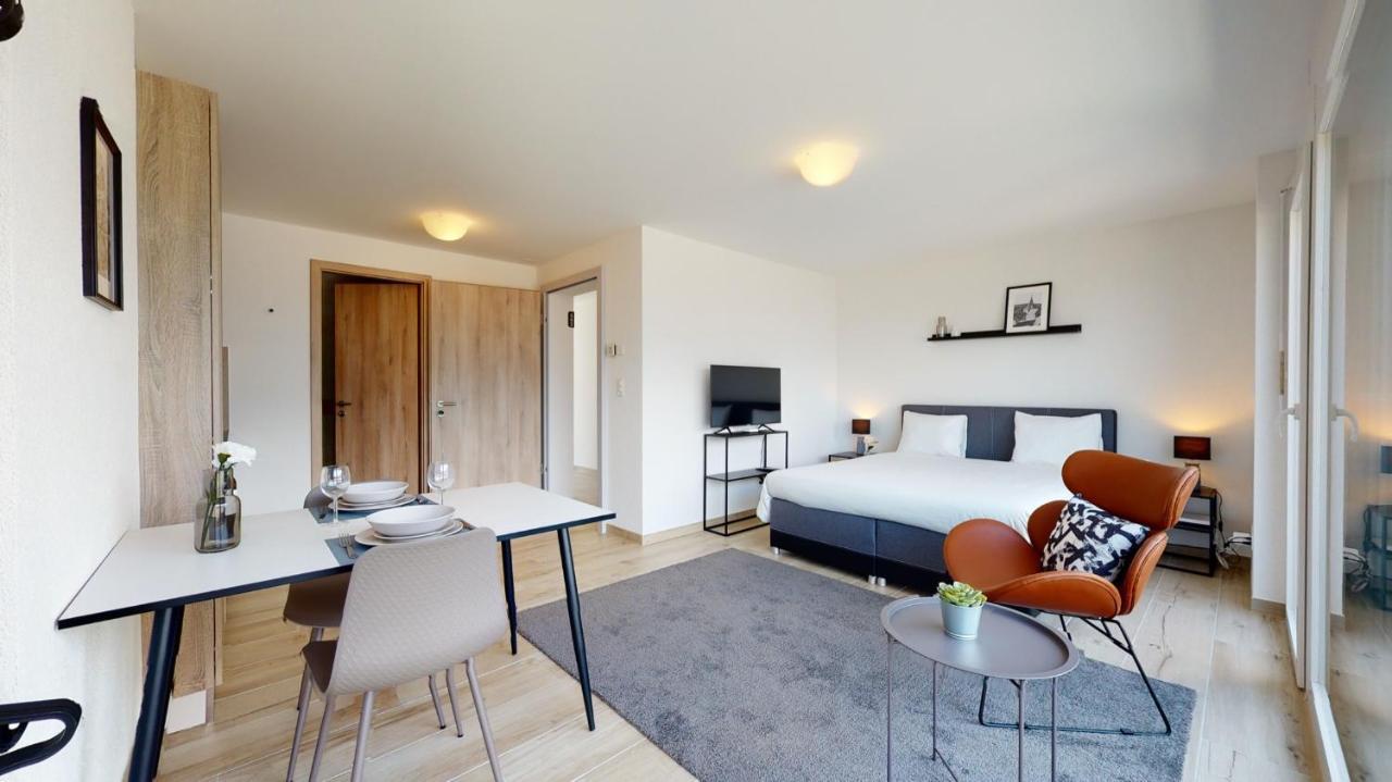 Nonanteneuf Appart Hotel Aigle - Contactless Check-In Bagian luar foto