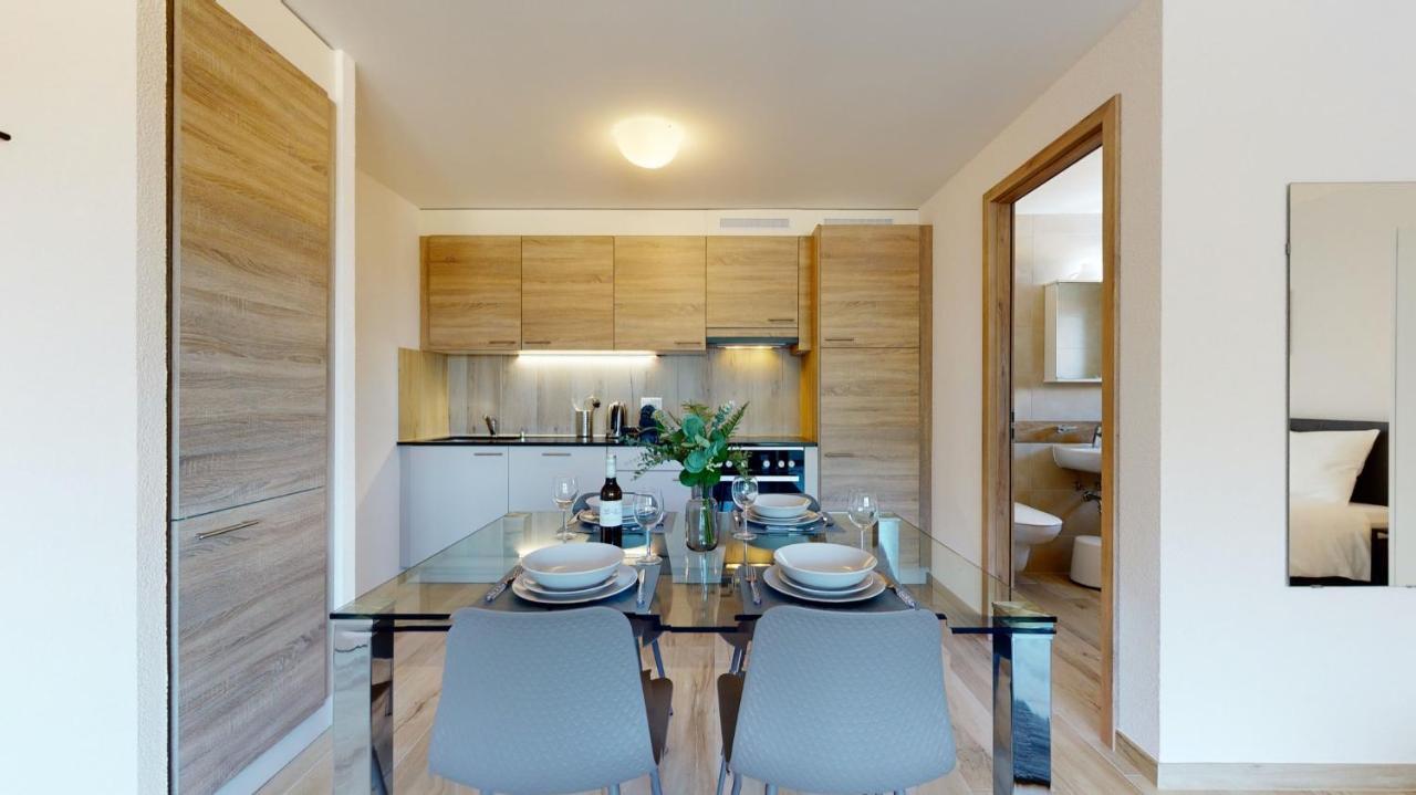 Nonanteneuf Appart Hotel Aigle - Contactless Check-In Bagian luar foto